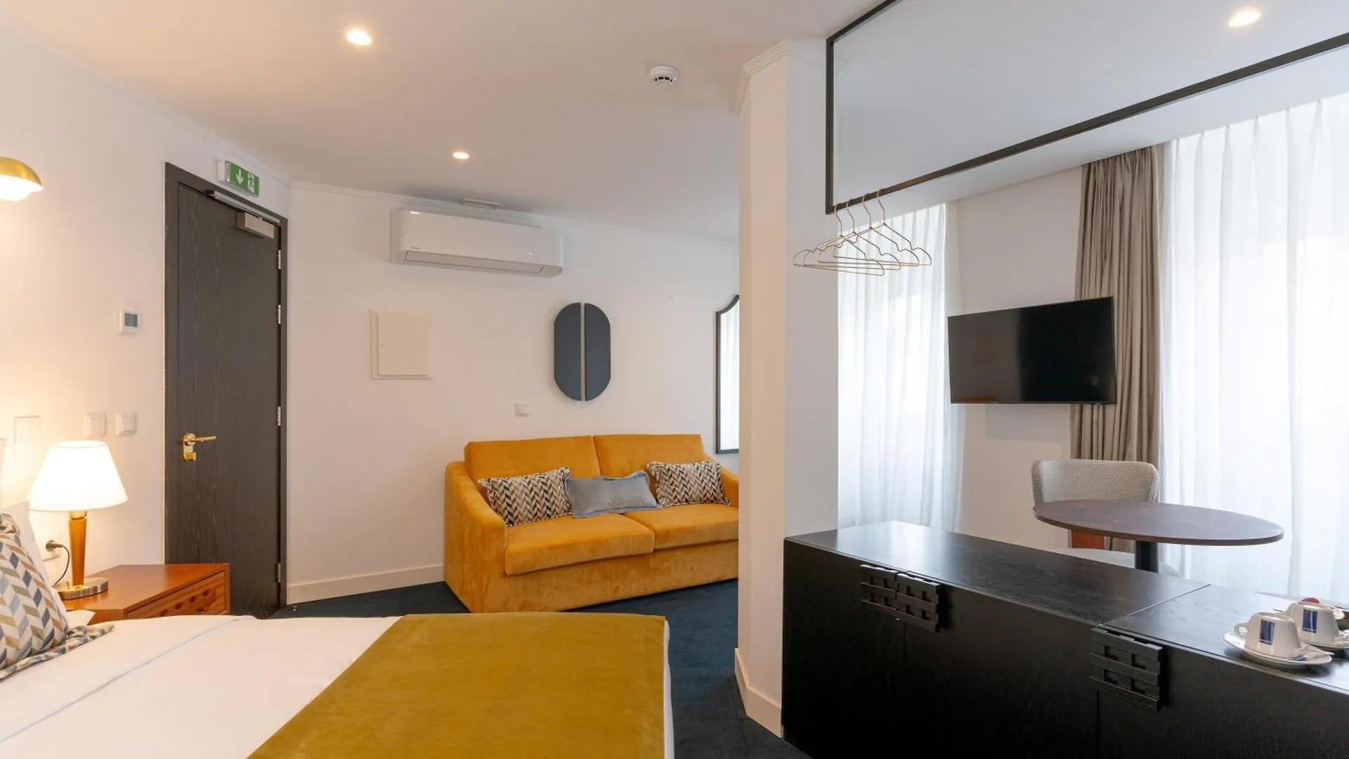 Westlight Lisboa Madalena Hotell
