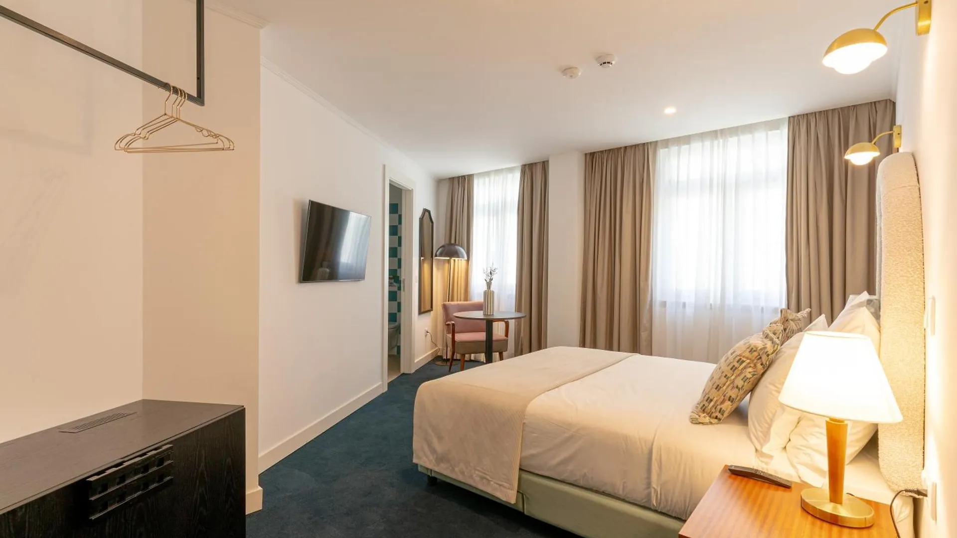 Westlight Lisboa Madalena Hotell