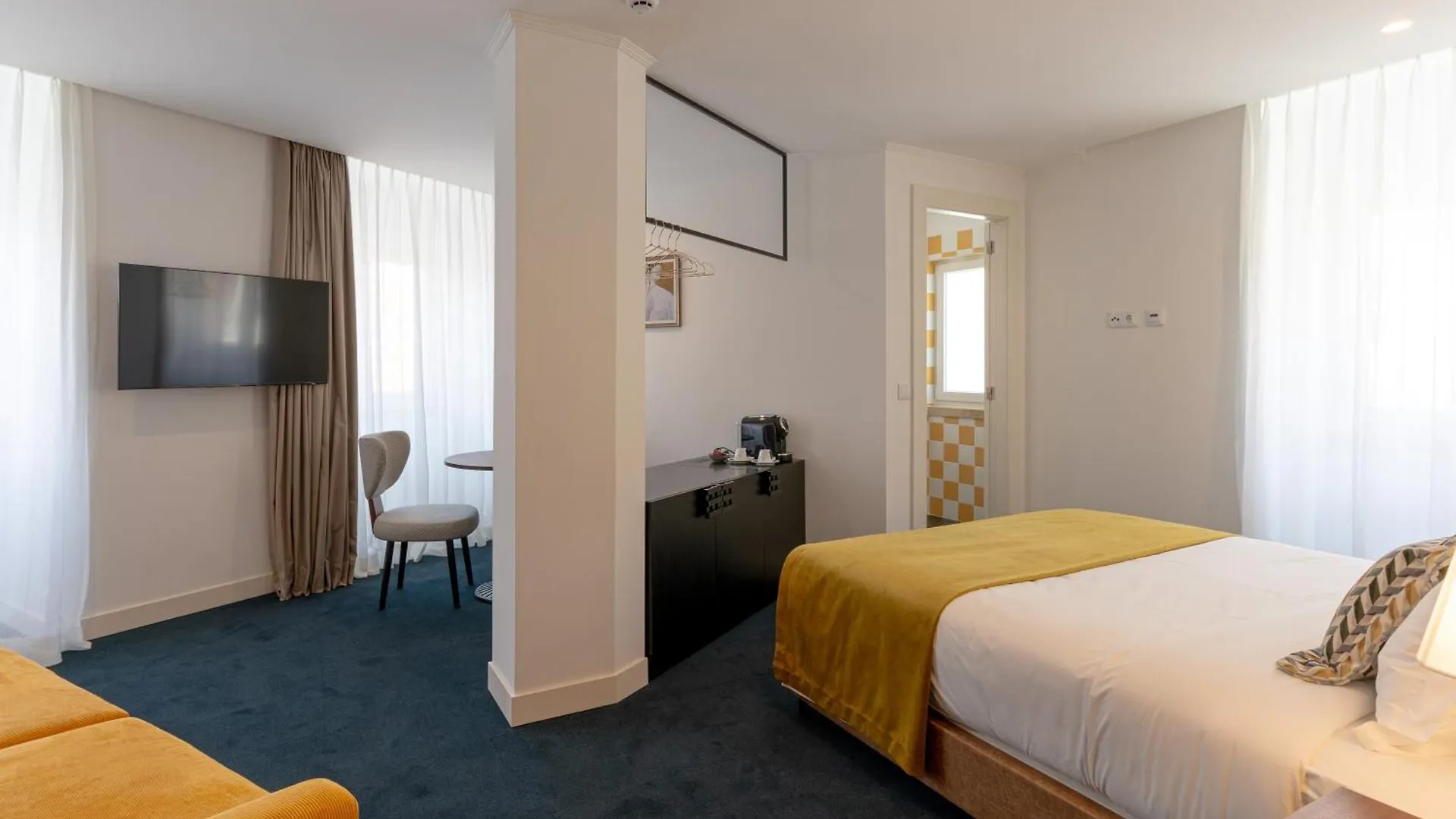 Westlight Lisboa Madalena Hotel